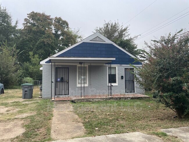 Photo - 1575 Cella St