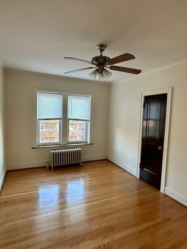 Photo - 1436 W Thome Ave Unit 3D