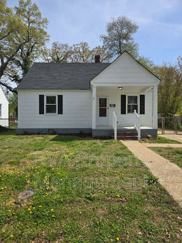 Photo - 2230 E Nine Mile Rd