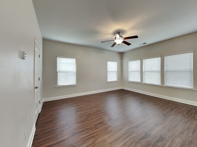 Photo - 110 Obsidian Way