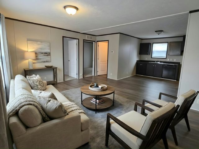 Photo - 440 Warbler Ln