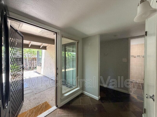 Photo - 3440 W Benjamin Holt Dr
