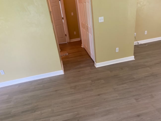 Photo - 808 Medical Commons Ct
