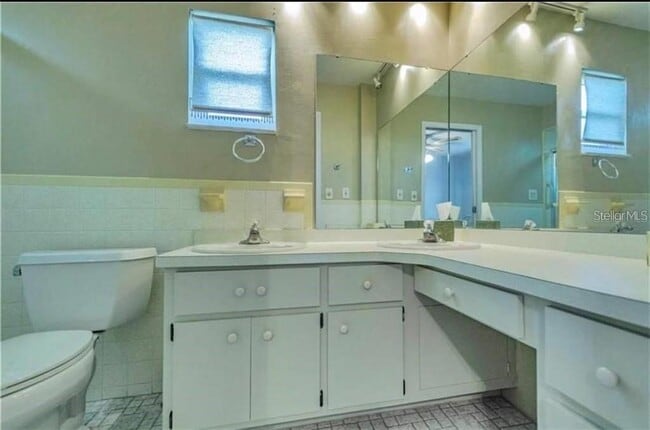 Photo - 3153 Conway Blvd