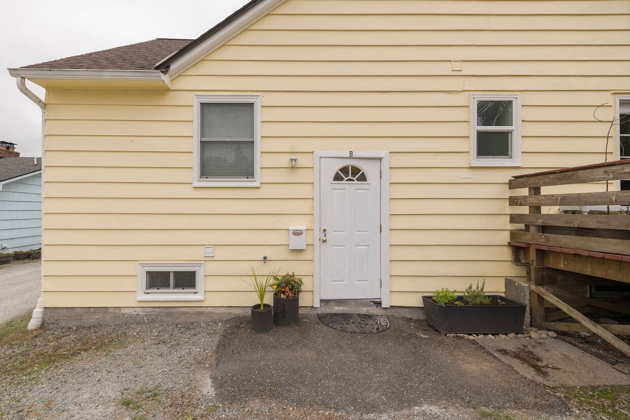 Burien Mother in law 2 bed unit is a commu... - Burien Mother in law 2 bed unit is a commu...