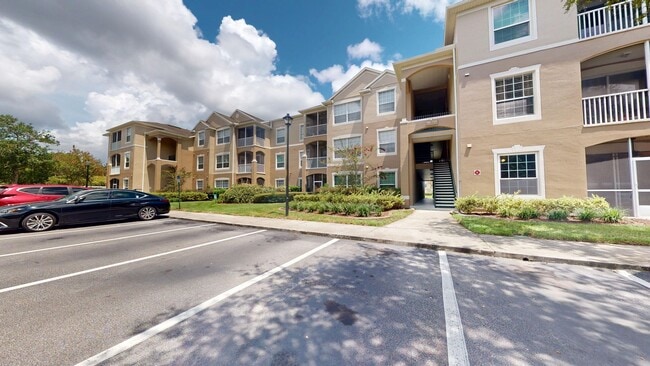 Building Photo - Ground-Level 3-Bedroom Condo in the Gated ...