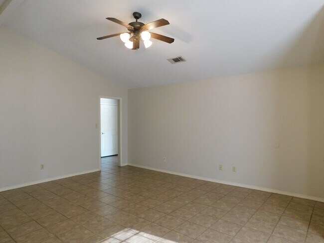 Photo - Charming 2 Bed 2 Bath Duplex Move in Special!