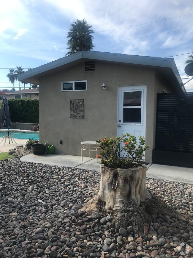 Building Photo - 73435 San Nicholas Ave Unit Casita Rental
