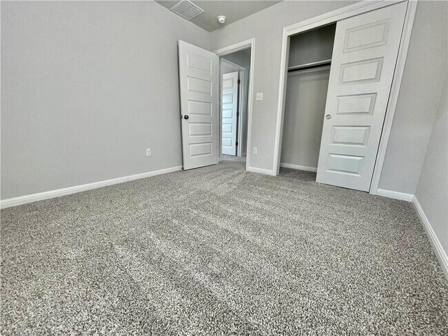 Photo - 2040 Arendale Dr