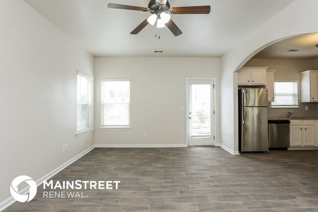 Photo - 264 Magnaview Dr