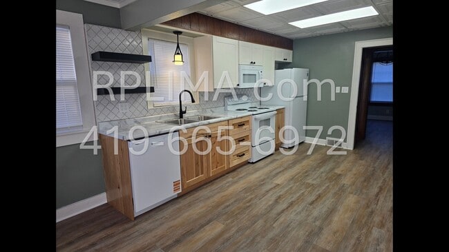 Photo - 1535 W High St