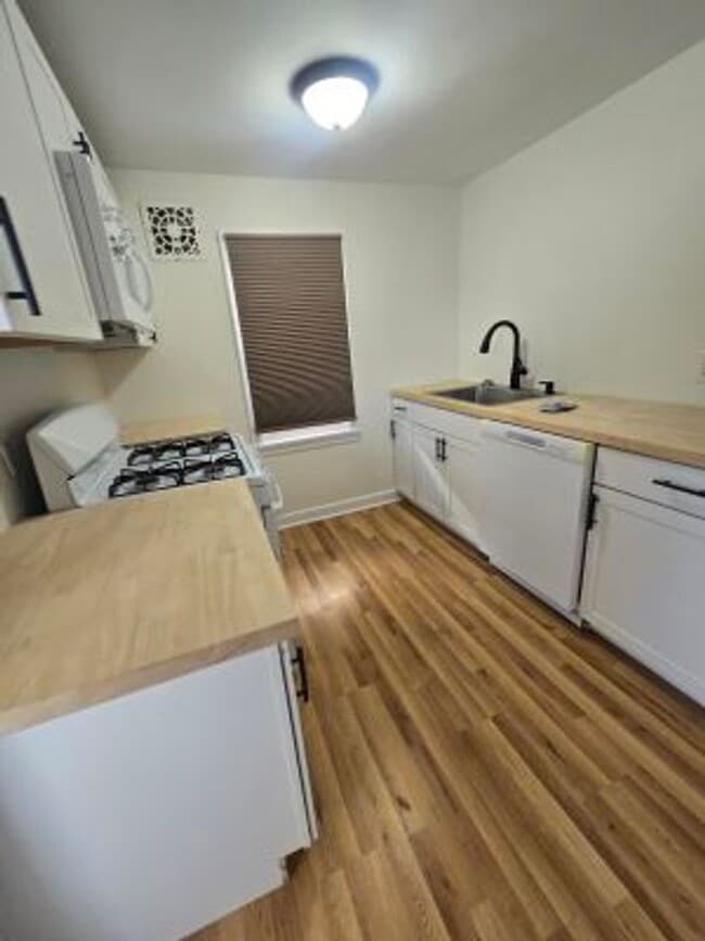 Photo - $1450 3 bedroom house in Bon Air