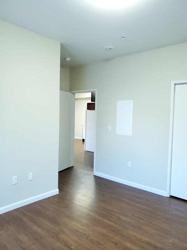 Photo - 2209 E 8th St Unit B 402