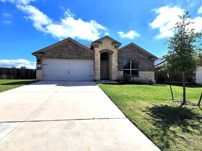 Photo - Bright & Beautiful 3-Bedroom Home in Three...