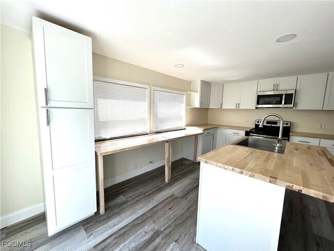 Photo - 19381 Durrance Rd