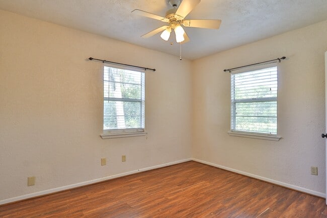 Building Photo - 11913 25th St