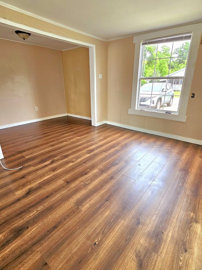 Photo - Studio Apartment on Gadsden St