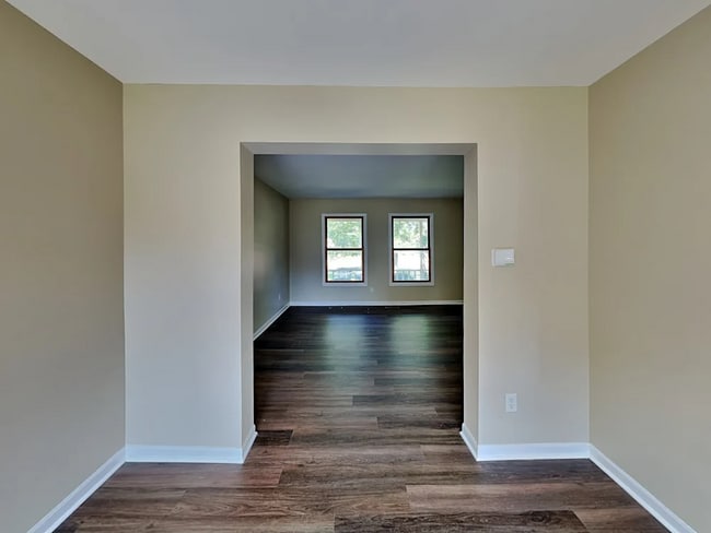 Photo - 873 Foran Ln