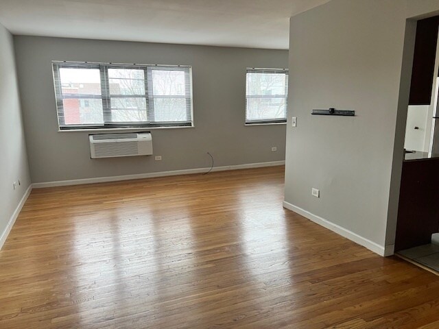 Living Room for ONE BED