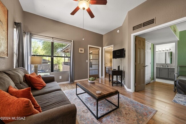 5800 N Kolb Rd Unit 7239