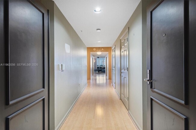 Photo - 6051 N Ocean Dr Unidad 602