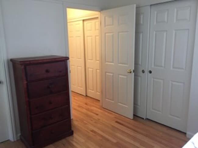 Photo - Light-Filled 3bedroom/2bath