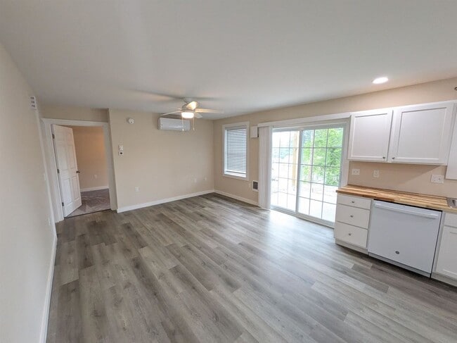 Photo - 80 Nicholas Ln