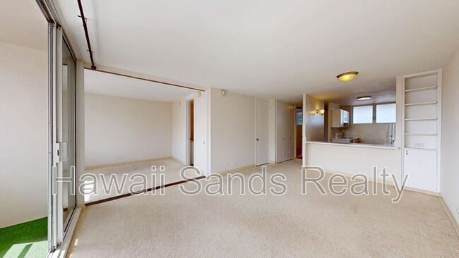 Photo - 780 Amana St