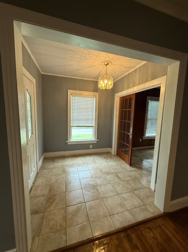 Photo - Charming South Highlands Home with Multiple Living Areas