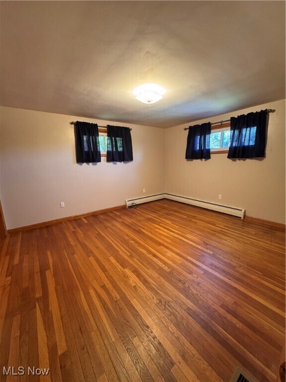 Photo - 54084 High View Row