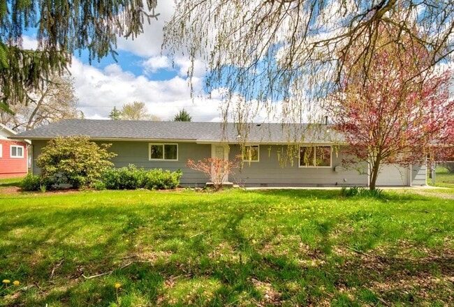 3BED2BATH - YARD, GARAGE, - 3BED2BATH - YARD, GARAGE, House
