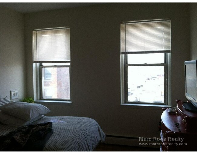 Photo - 381 Harvard St