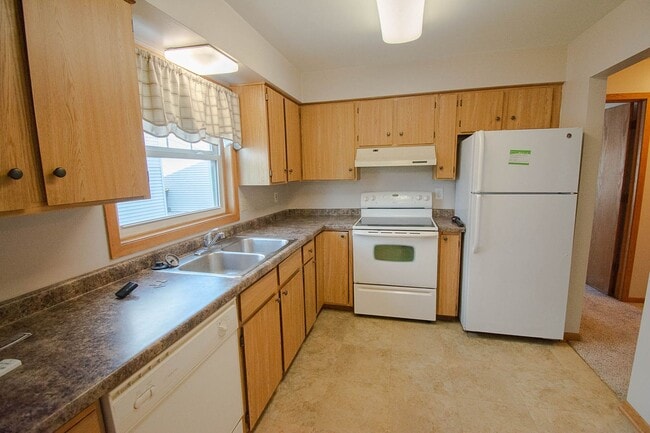 Photo - 2315 30th Ave NW Unit #A