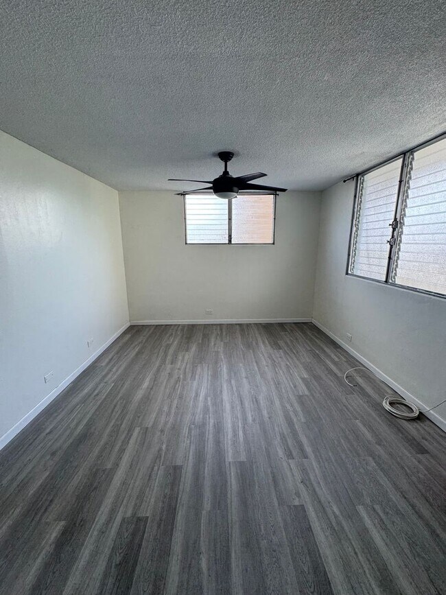 Photo - 1 Bed 1 Bath Makiki Apartment for Rent Unit 401