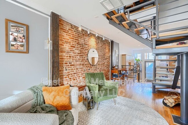 Building Photo - 1321 Cooksie St