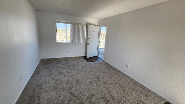 Photo - 324 Zenith St Unit 4