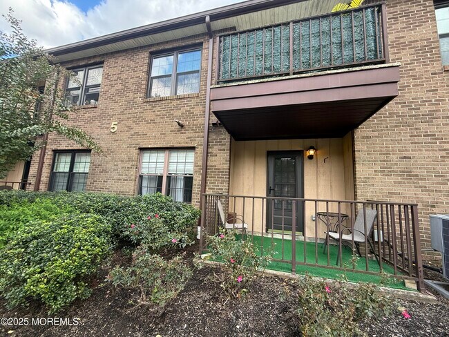 Photo - 505 Wellington Pl Unit 505