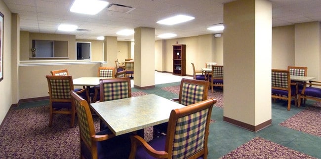 Oaks Apartments