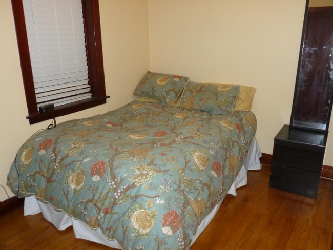 Photo - 1832 N Marshfield Ave Unit 1