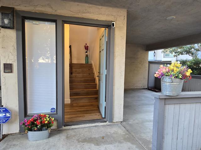 Building Photo - 2135 E Valley Pkwy Unit 7