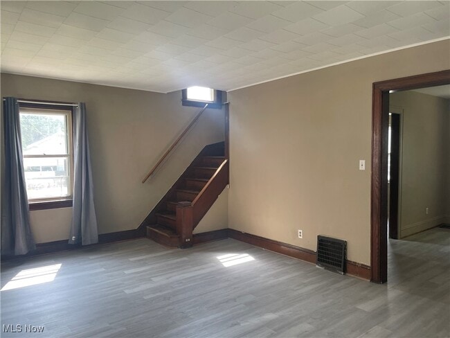 Photo - 1353 Grant St