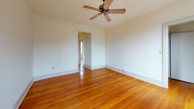 Photo - Top Floor Georgetown Two Bedroom in Amazing Location!