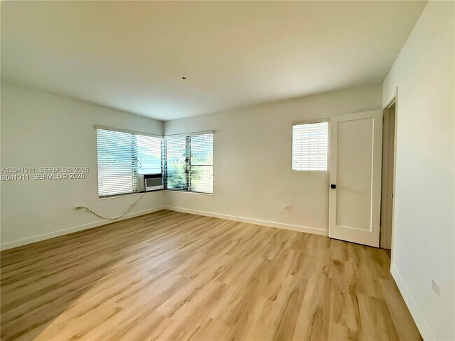 Photo - 641 10th St Unit 2