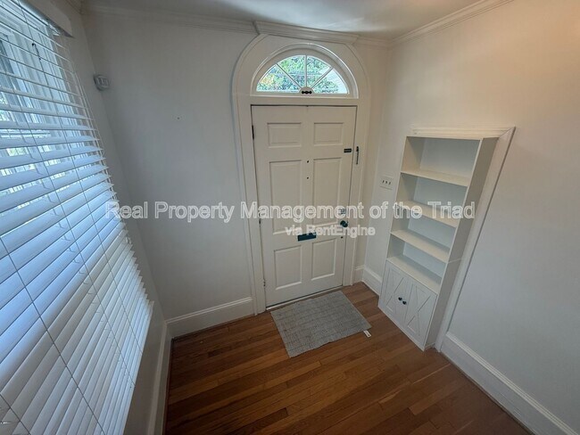 Photo - 513 S Hawthorne Rd