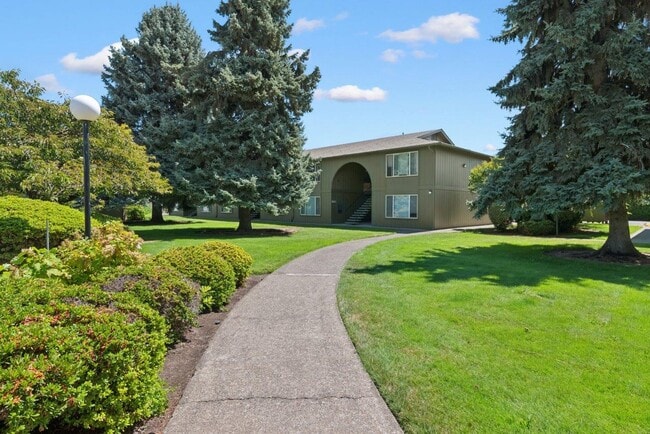 Photo - The Clairmont