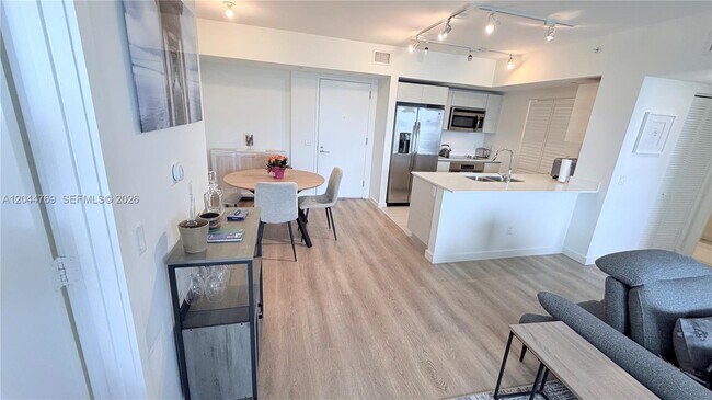 Photo - 4250 Biscayne Blvd Unidad 1617