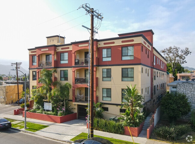 Apartamentos - Huston Court