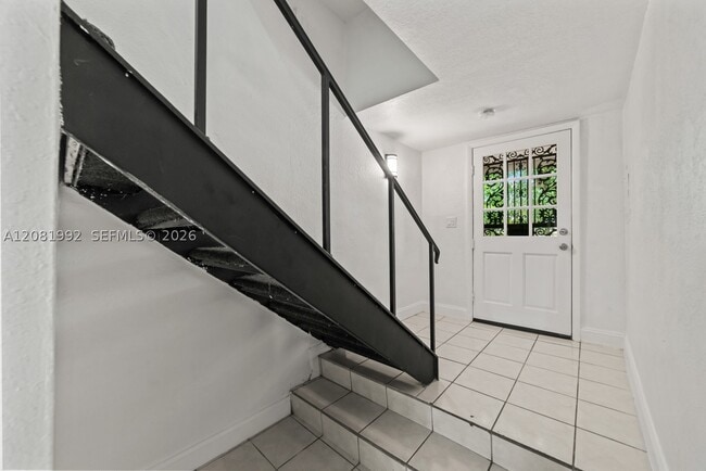 Photo - 1710 NE 142nd St