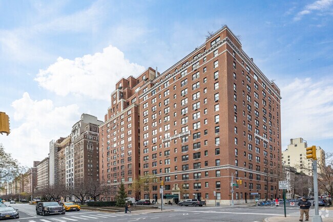 Photo - 1130 Park Ave