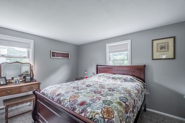 Barrington Hills Apartments